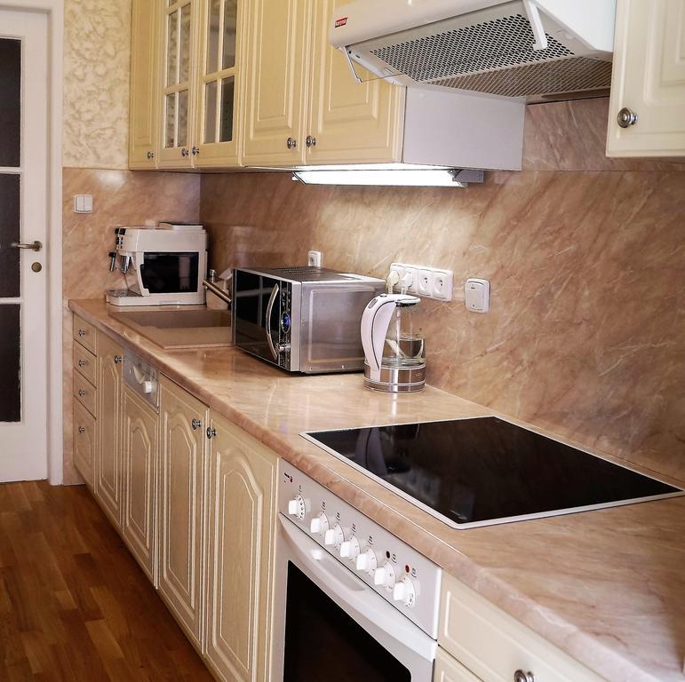 Art Apartments Celakovskeho Sady ปราก ภายนอก รูปภาพ